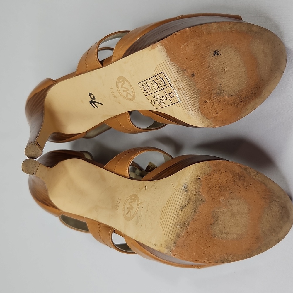 Michael Kors Berkley Plateform Brown Heeled Sandals Size 7.5 - Picture 8 of 8